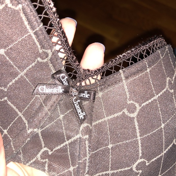 Ebony “graphite” Chantelle Lingerie Bra - Picture 2 of 6